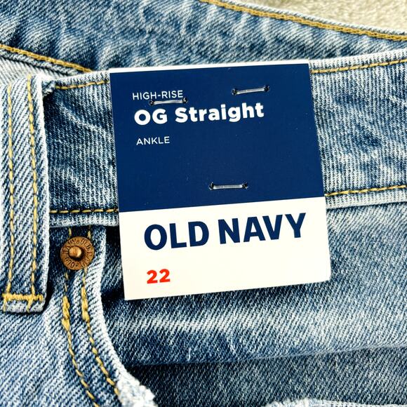 Womens 22 Old Navy OG Straight Jeans High Rise Ankle Light Wash Secret Smooth - Picture 2 of 13